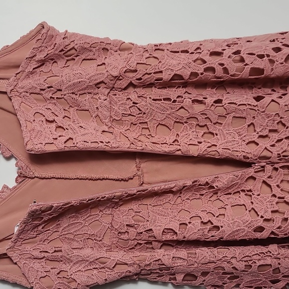 ASTR THE LABEL Pink Lace Midi Cocktail Dress Size Small - Picture 15 of 16